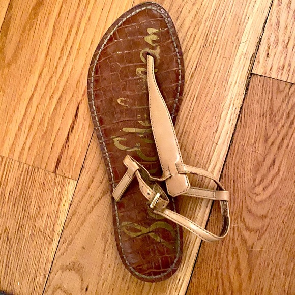 Sam Edelman Gigi Patent Thong Sandals - Almond - Picture 6 of 7